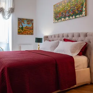  Apartment Karisma