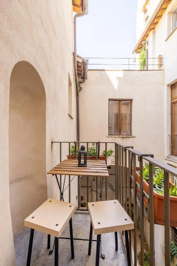 Little Sweet Trastevere Apartment Rome